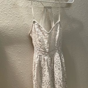 ABERCROMBIE & FITCH WHITE FLORAL DRESS (S)
